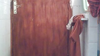 Nhỏ ngực brunette gà con với nhỏ xíu tits rides lớn vòi sey han quoc nước của cô ấy tàn bạo BF