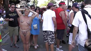 Hussy ngọc Lucy là đóng đinh phim chịch nhau hàn quốc cứng từ phía sau ngoài trời
